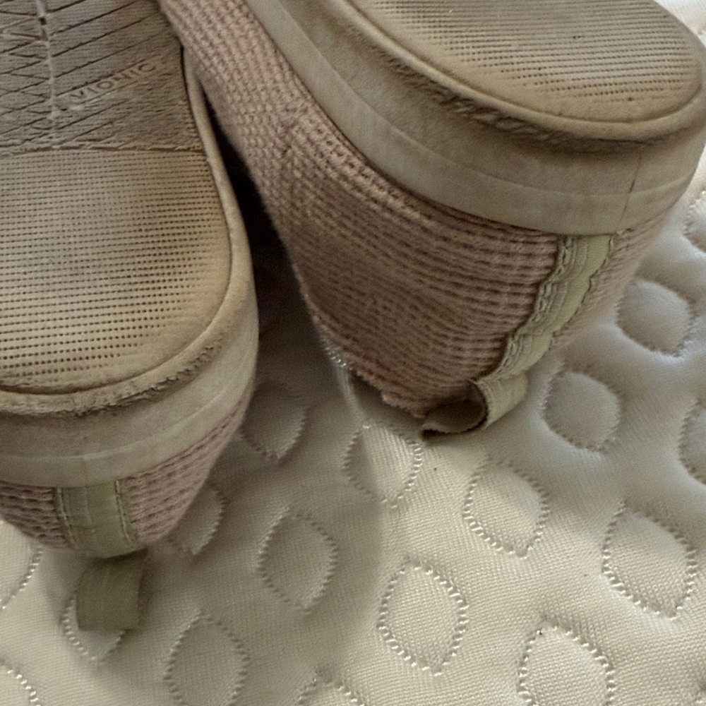 Vionic Beach Loafers - Soft Pink - Picture 3 of 4